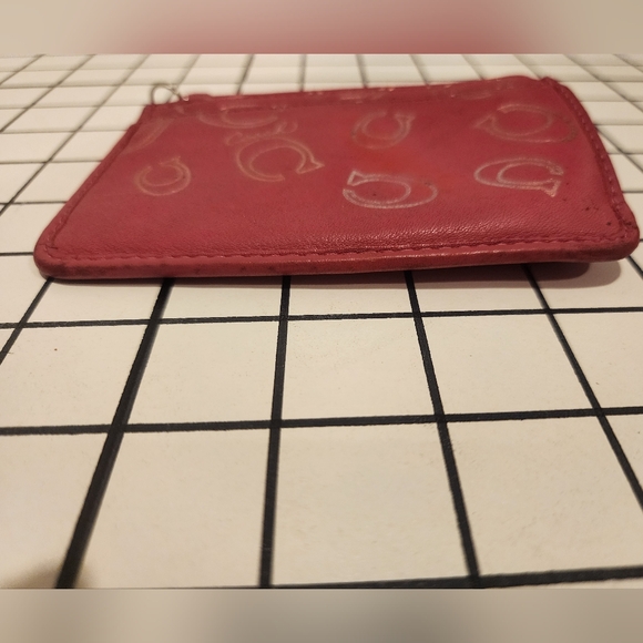 Vintage Coach Poppy wristlet featuring a silver signature monogram pattern - Picture 6 of 10